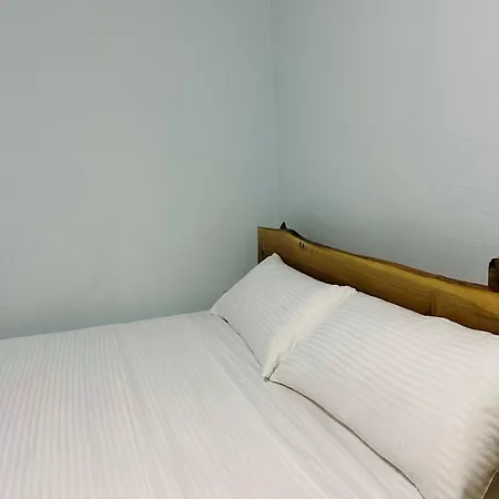 アパート Korca Central Apartment コルチャ