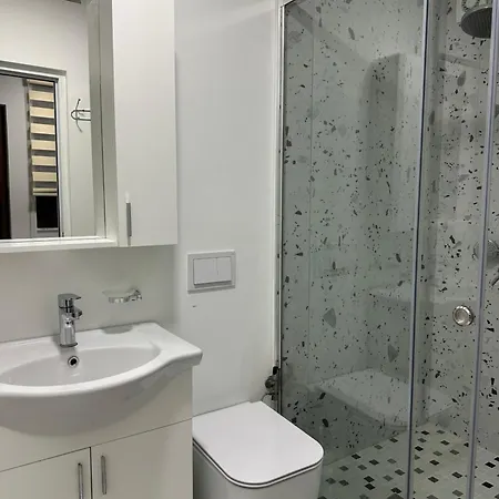 Lägenhet Korca Central Apartment