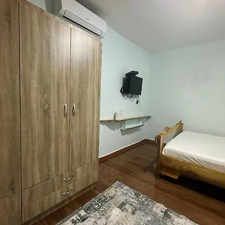 Korca Central Apartment アパート *